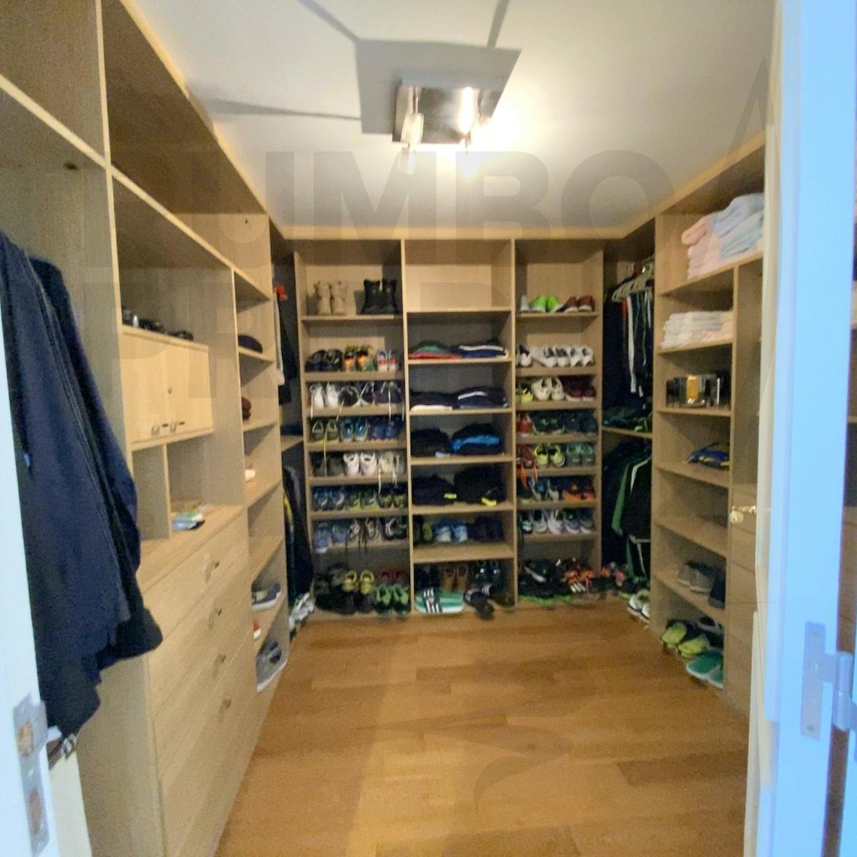 Departamento con 4 Dorm. Dependencia y 2 Cocheras a La Venta en Chateau Puerto Madero 3