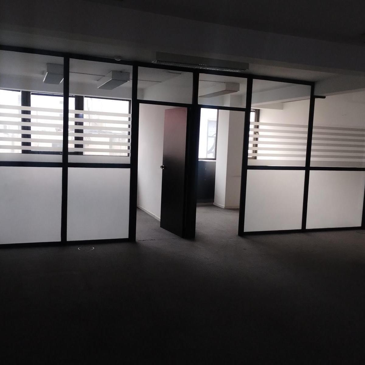 Exclusiva Oficina en Todo un Piso, a m Delobelisco 3