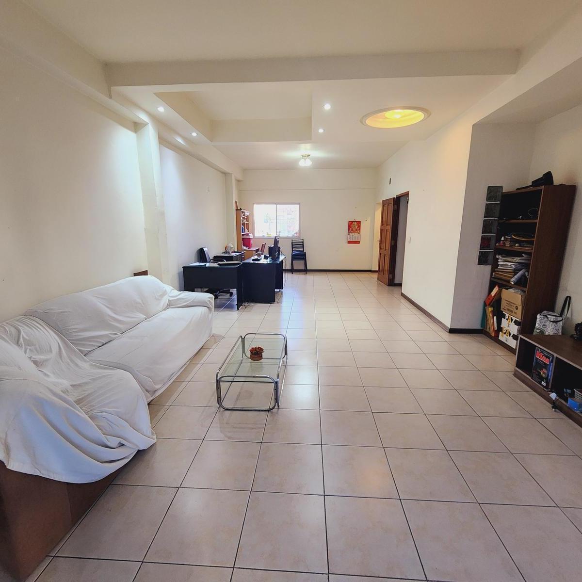 Casa en Venta Ubicado en Velez Sarsfield 5