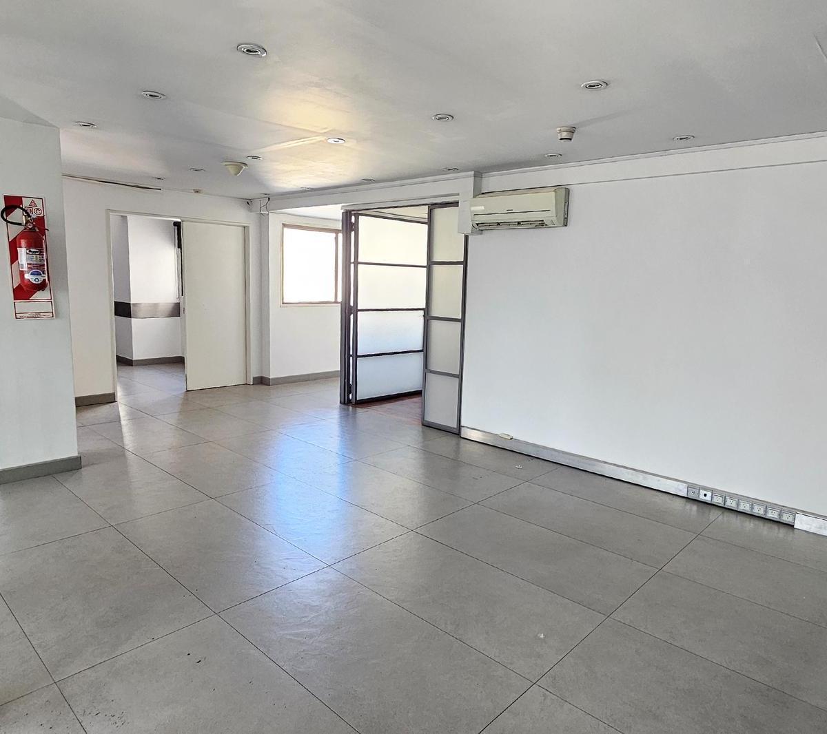 Alquiler Oficina Planta Libre de 600 m² y 3 Cocheras, San Nicolas 2