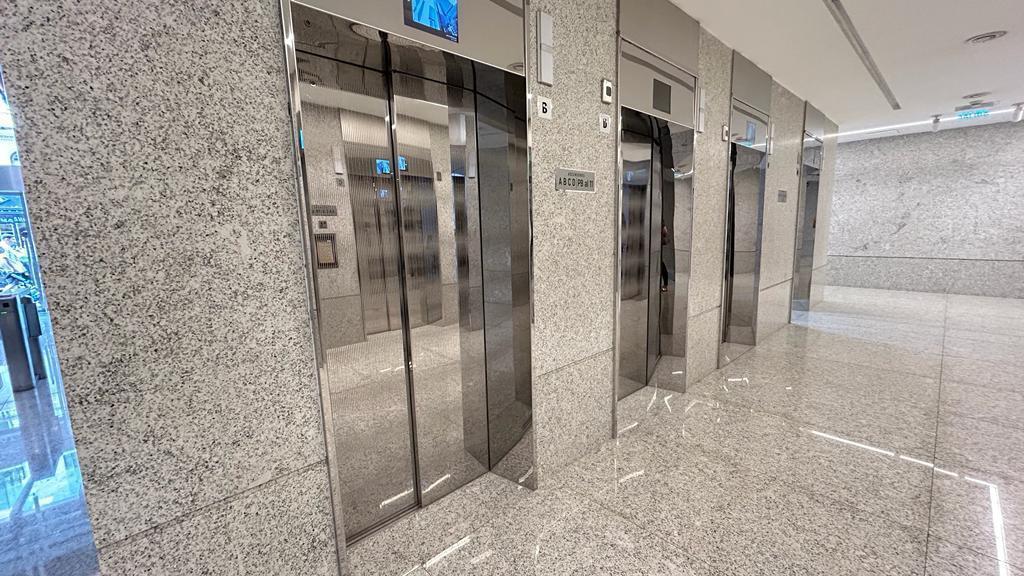Foto de Alquiler Oficina a estrenar en Microcentro Lex Tower, imagen 4