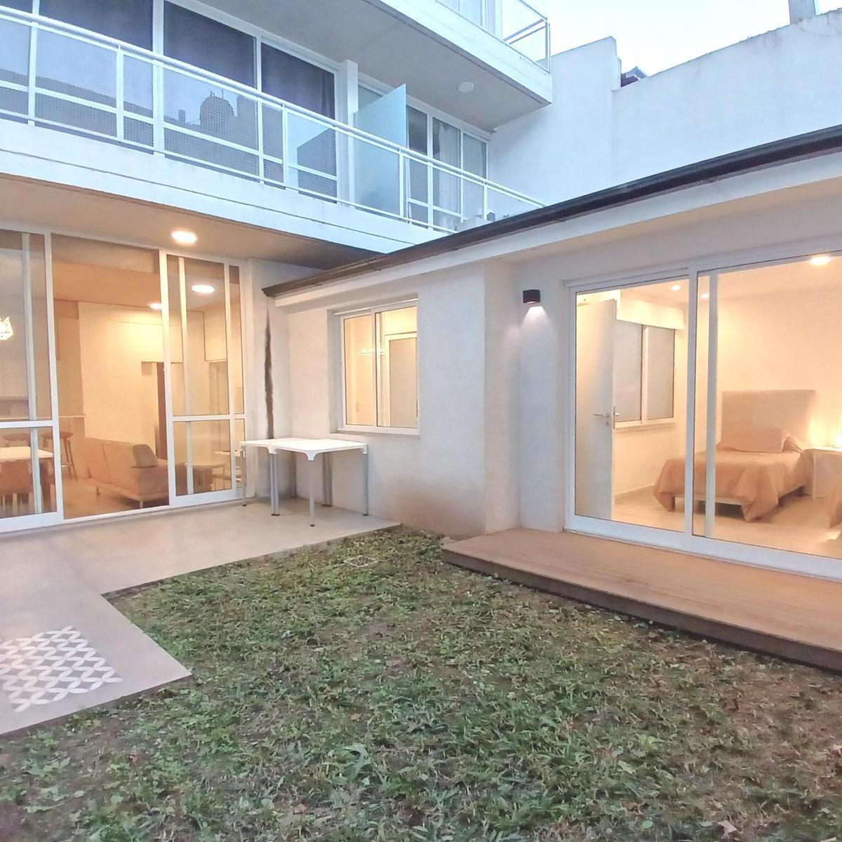 Oprtunidad Departamento 3 Ambientes con Patio, Terraza, Parilla, Cochera Apto Profesional 5