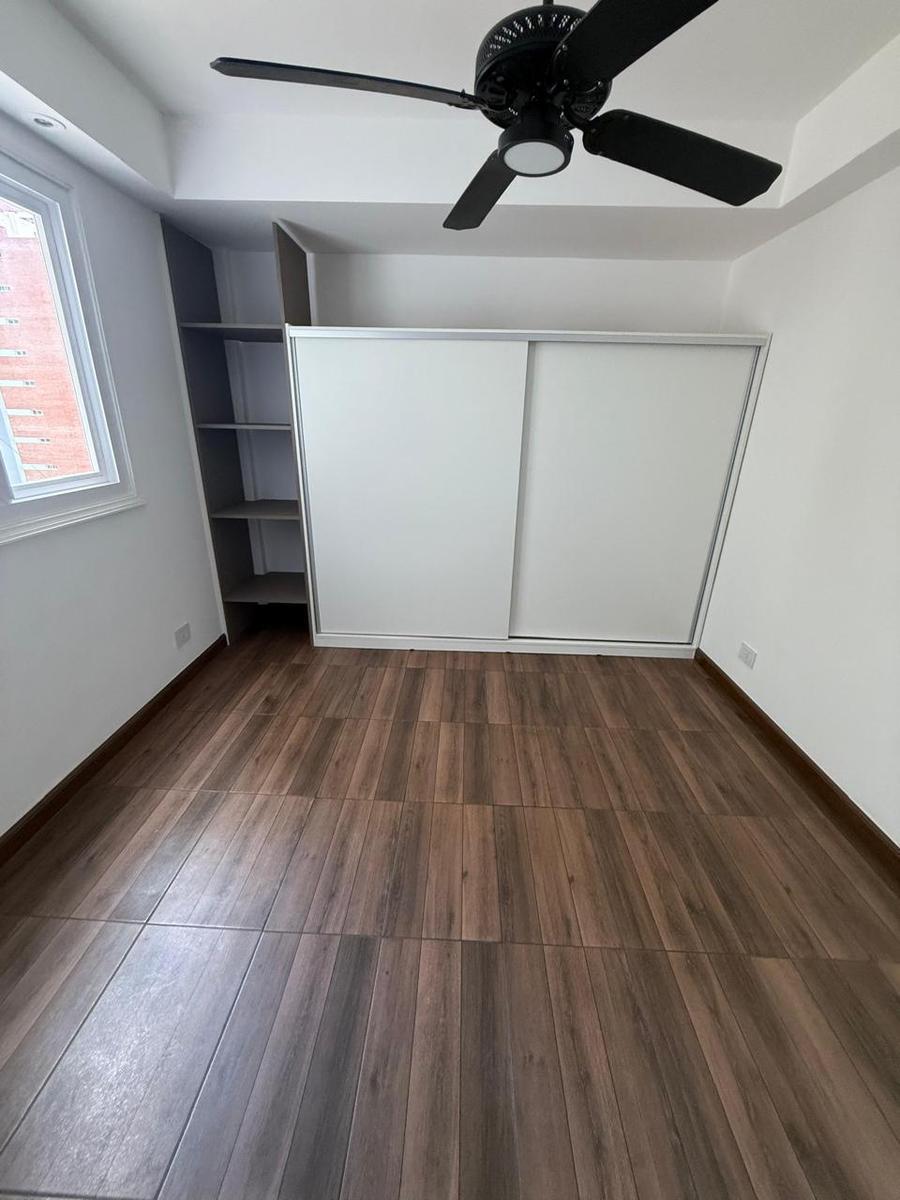 Foto de Venta - Departamento de 4 ambientes en Colegiales, imagen 3