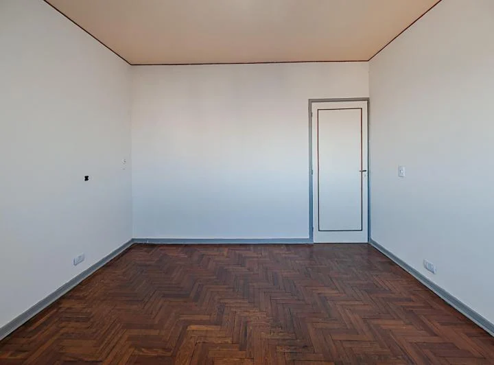 Departamento en Venta de 3 Ambientes en Avellaneda 4