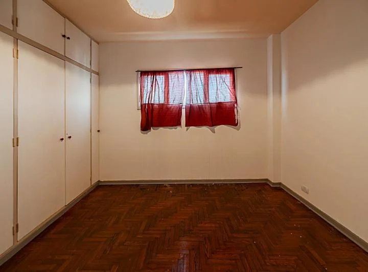 Departamento en Venta de 3 Ambientes en Avellaneda 2