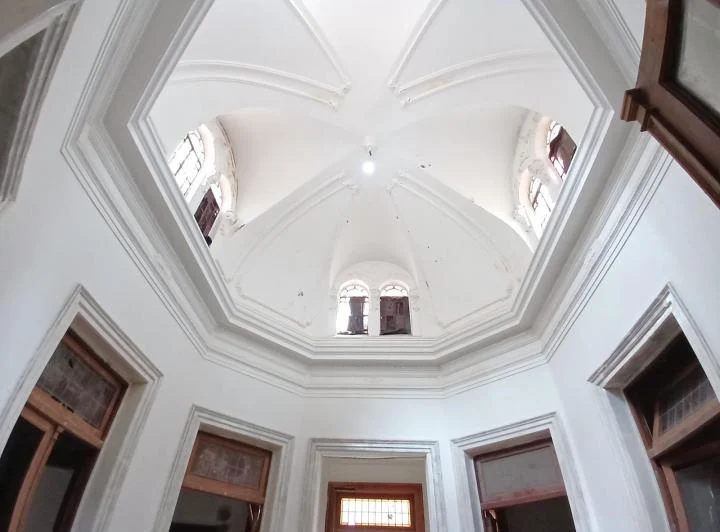 EXCLUSIVA Casa de 20 Ambientes en Monserrat con terraza, patio, parilla. Ideal usos múltiples 4