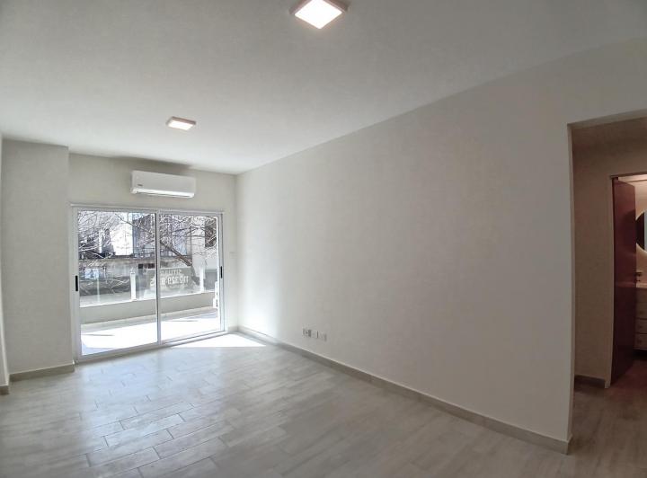 LUMINOSO Departamento 2 Ambientes a ESTRENAR con Balcon, Parilla, Cochera y FULL Amenities Monserrat 3