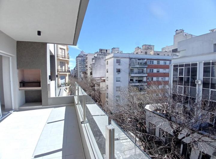 AMPLIO Departamento 2 Ambientes a ESTRENAR con Balcon, Parilla, Cochera y FULL Amenities Monserrat 2