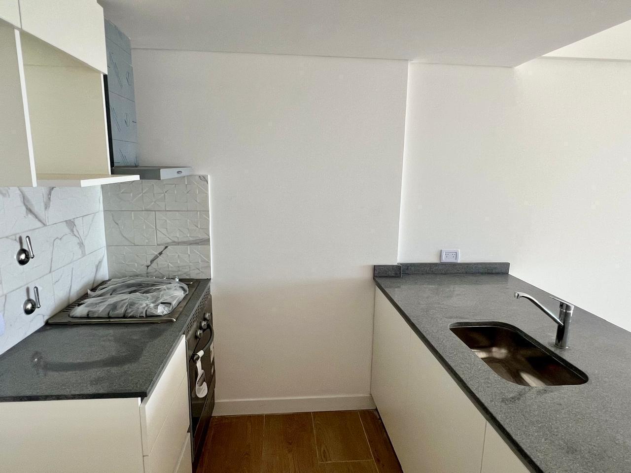 Foto de VENTA Departamento a estrenar de 3 ambientes con terraza privada en San, imagen 5