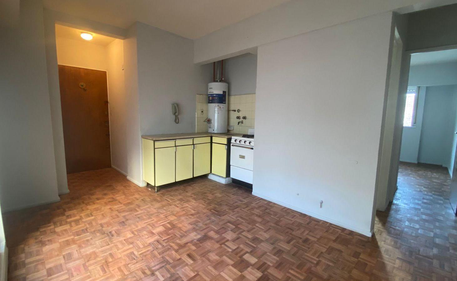 Venta 2 ambientes en Recoleta.