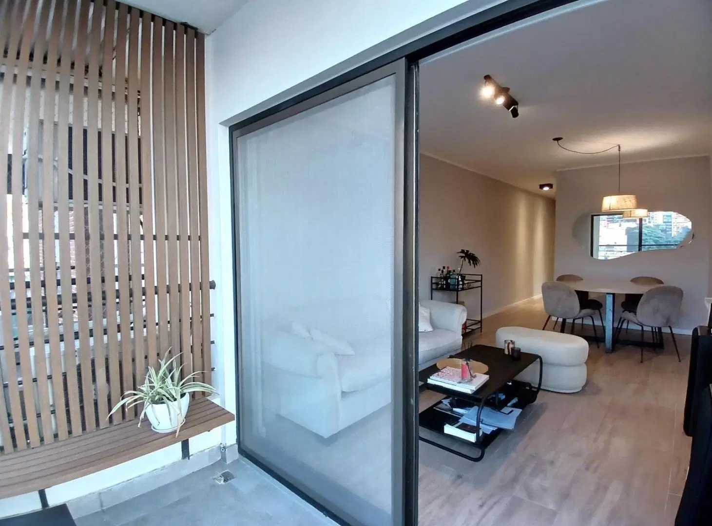Departamento 3 Ambientes con balcón, cochera y pileta en Belgrano 3
