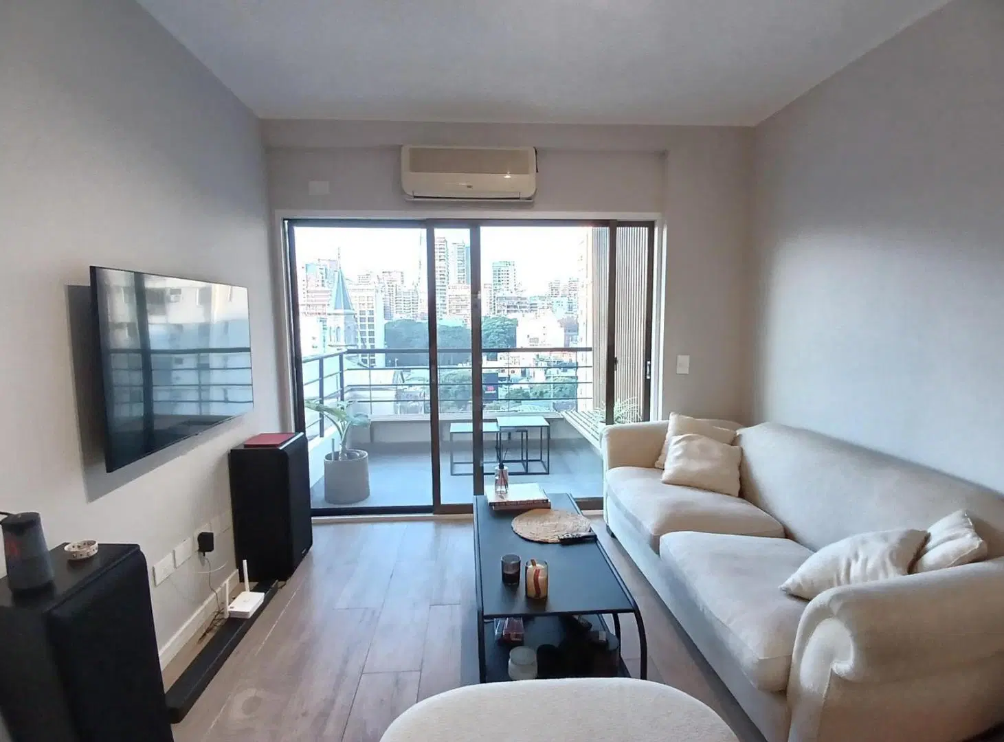 Departamento 3 Ambientes con balcón, cochera y pileta en Belgrano 5