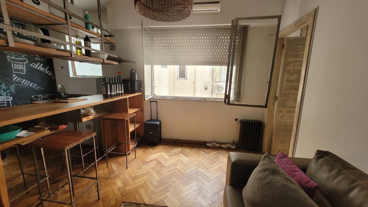 Venta departamento 2 dos ambientes en Recoleta