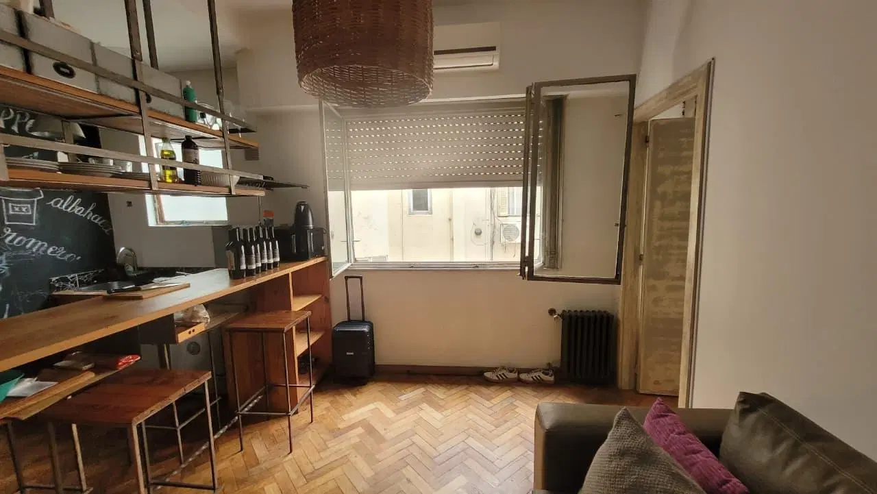 Venta departamento 2 dos ambientes en Recoleta 3