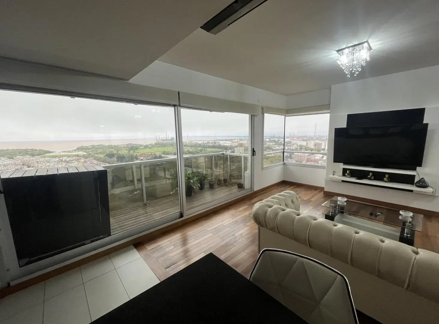 VENTA de departamento 3 amb con cochera en Puerto Madero 4