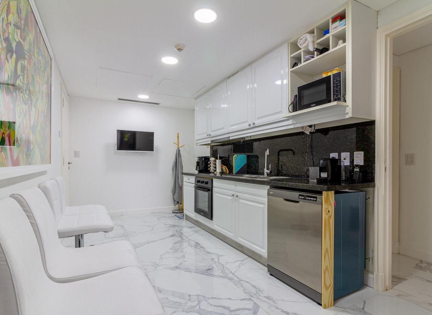 Foto de VENTA de departamento 3 ambientes c/cochera en Chateau, Puerto Madero, imagen 2