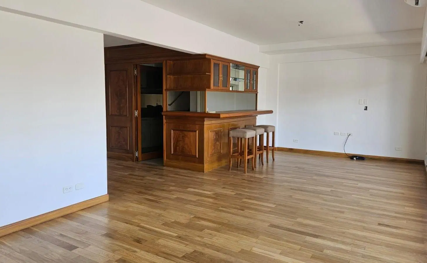 Venta o alquiler departamento de 3 ambientes c/cochera en BA Houses, Puerto Madero 3