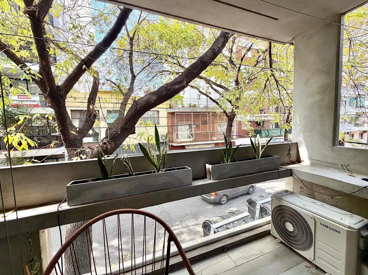 Venta de monoambiente amoblado en Caballito