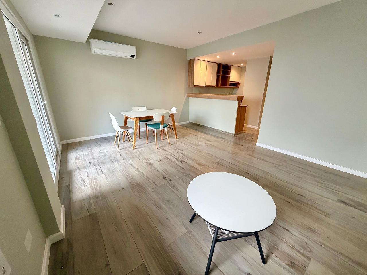 Departamento en venta de 2 ambientes con cochera en Caballito