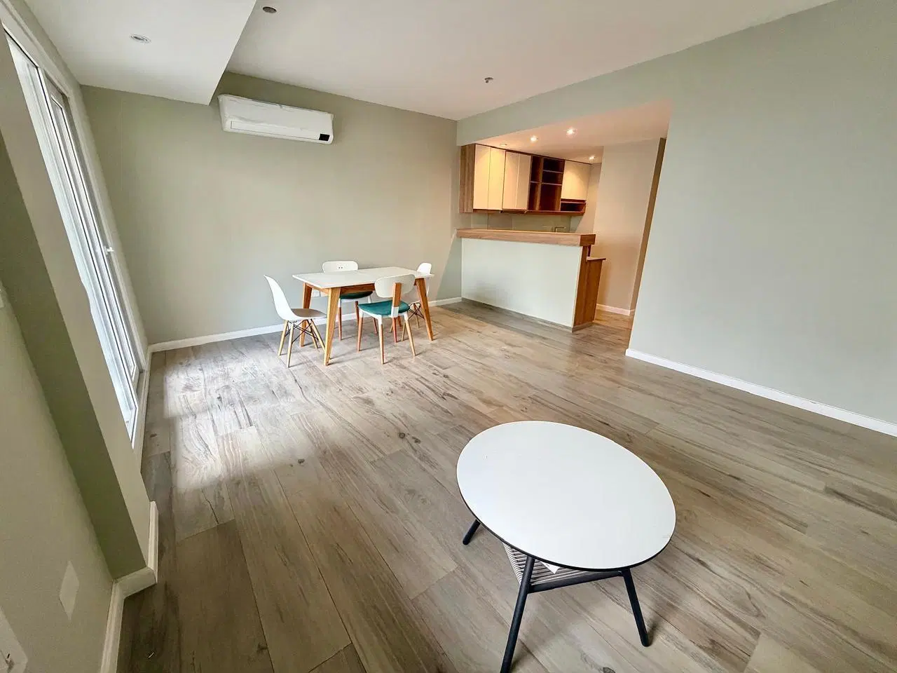 Departamento en venta de 2 ambientes con cochera en Caballito 3