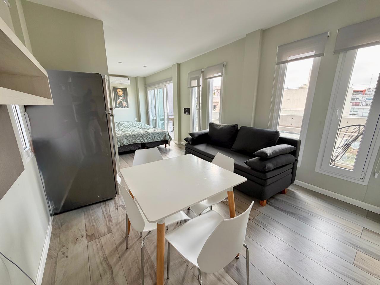 Foto de Venta de monoambiente amoblado en Caballito, imagen 2