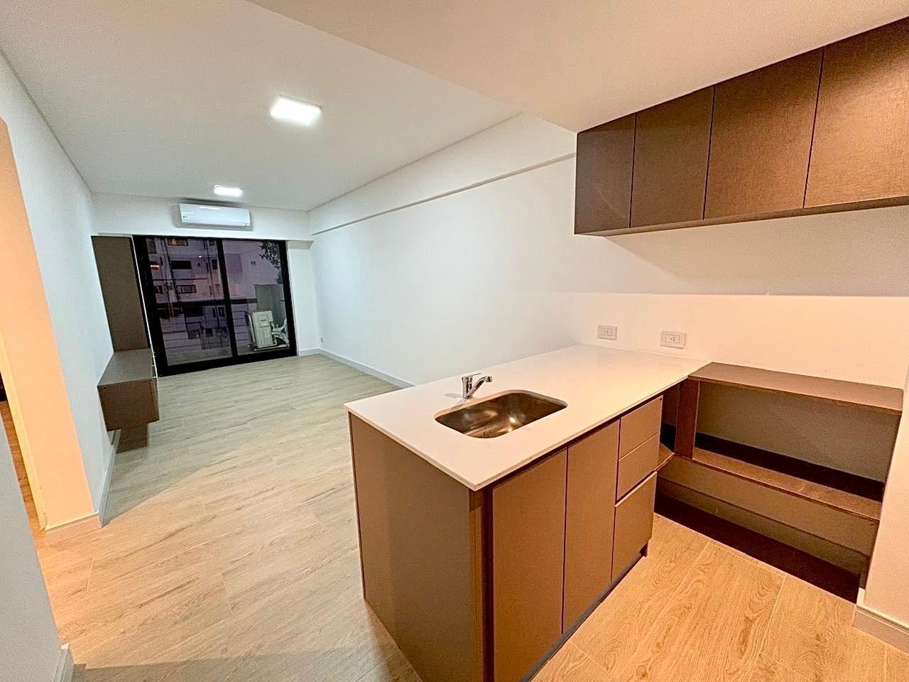 Alquiler departamento 3 ambientes en Almagro