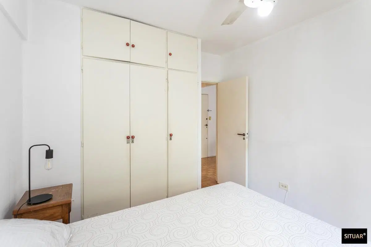 Departamento un dormitorio balcón al frente cocina separada en Palermo 8