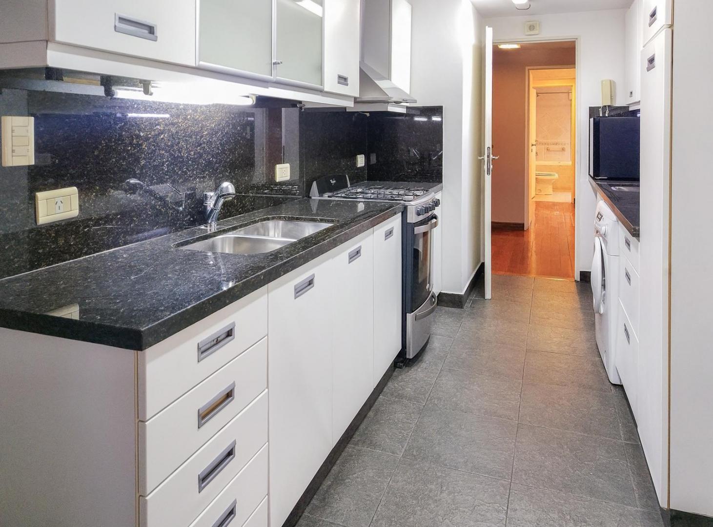 VENTA Departamento 3 Ambientes en Rio Plaza con Cochera en Puerto Madero