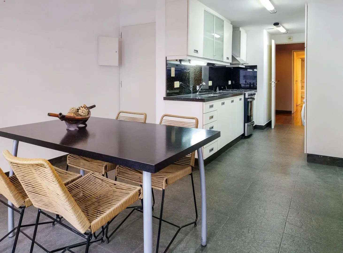 VENTA Departamento 3 Ambientes en Rio Plaza con Cochera en Puerto Madero 2
