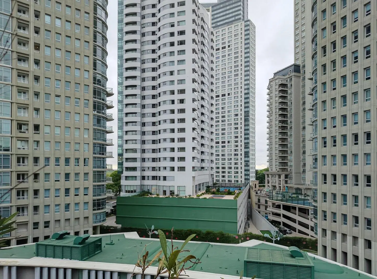 VENTA Departamento 3 Ambientes en Rio Plaza con Cochera en Puerto Madero 5