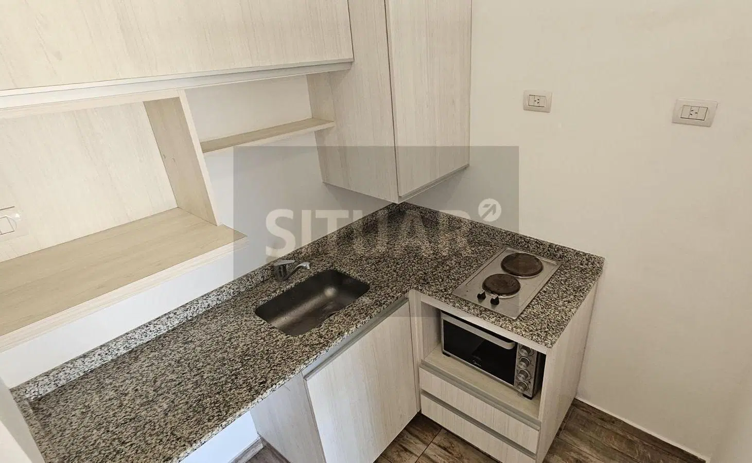 Venta Departamento Monoambiente con Balcón en Flores 8