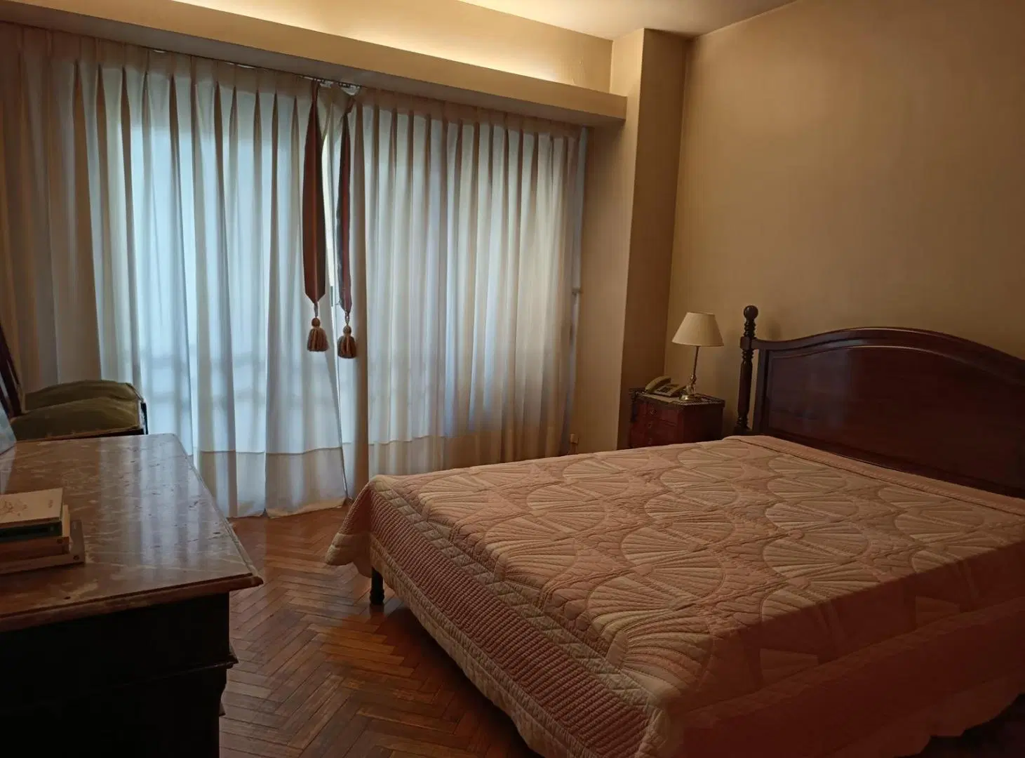 Venta Departamento de 4 ambientes en Recoleta con dependencia, cochera y baulera. 3