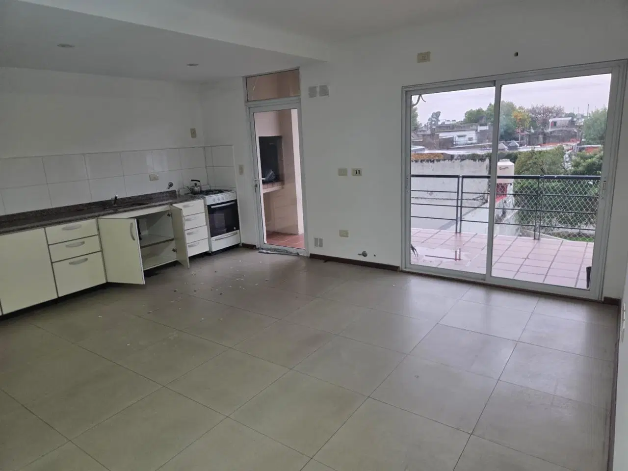 ALQUILER DEPARTAMENTO AVELLANEDA 2 AMBIENTES 8
