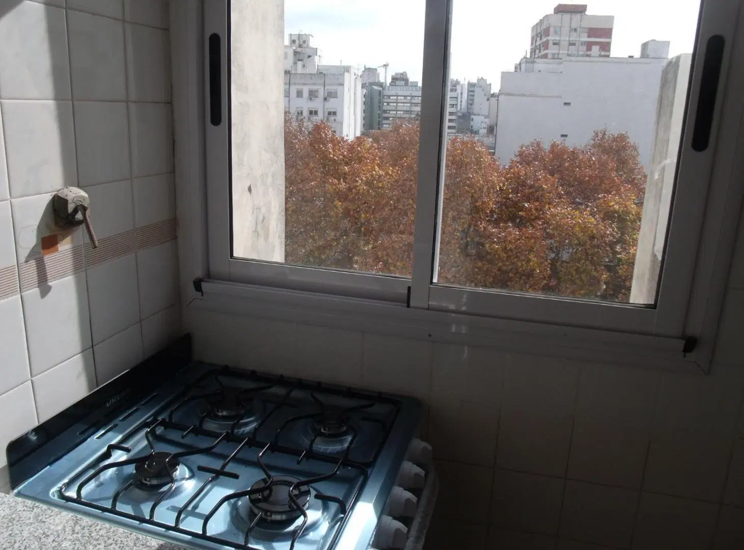 ALQUILER MONOAMBIENTE CON BALCÓN EN ALMAGRO / SIN EXPENSAS 5