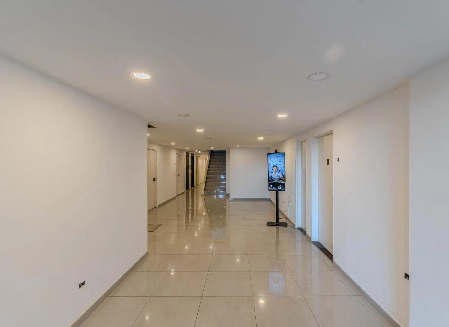 Venta Departamento monoambiente en Las Cañitas 2