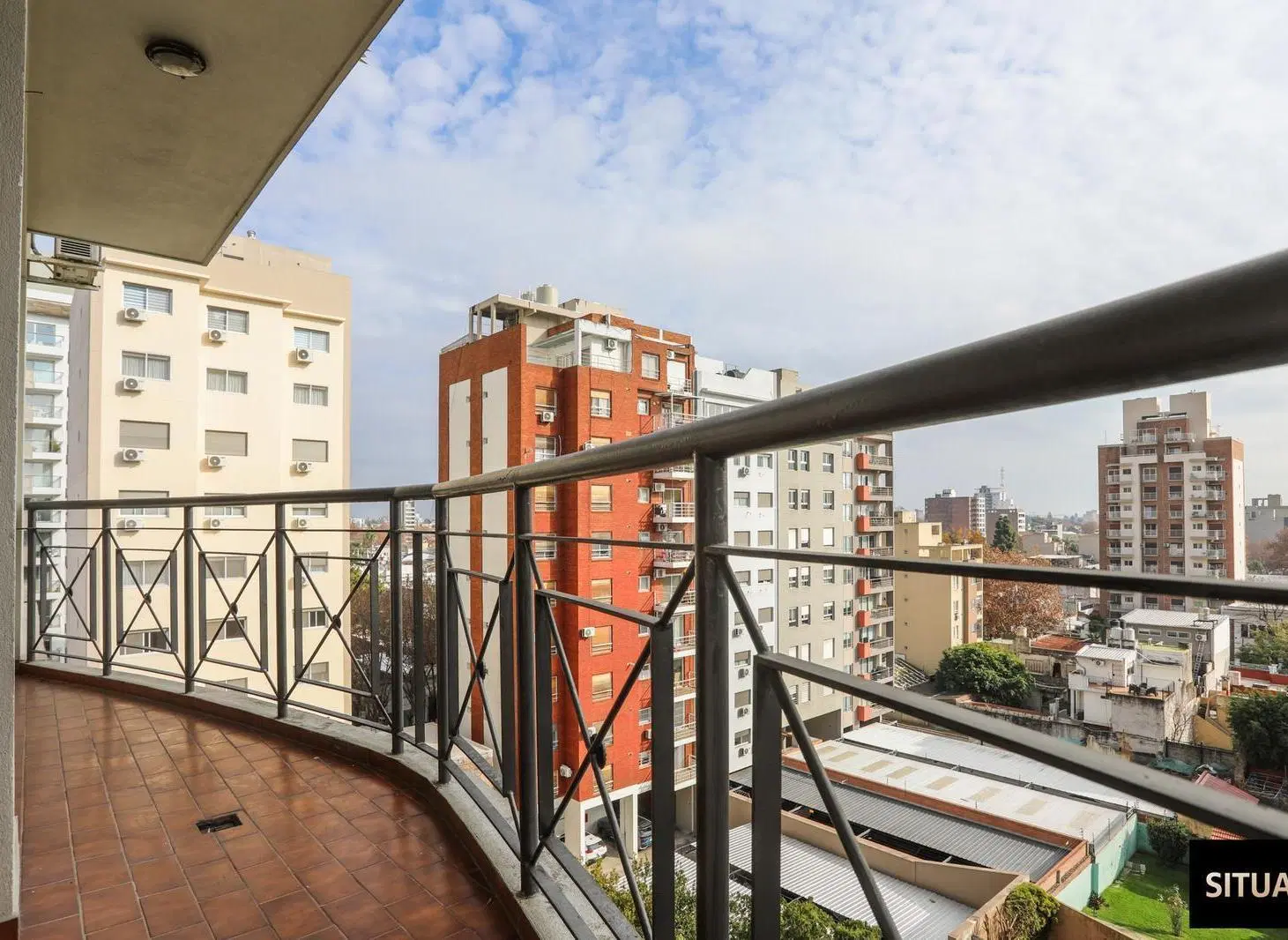 Departamento en Venta con cochera en Quilmes 3
