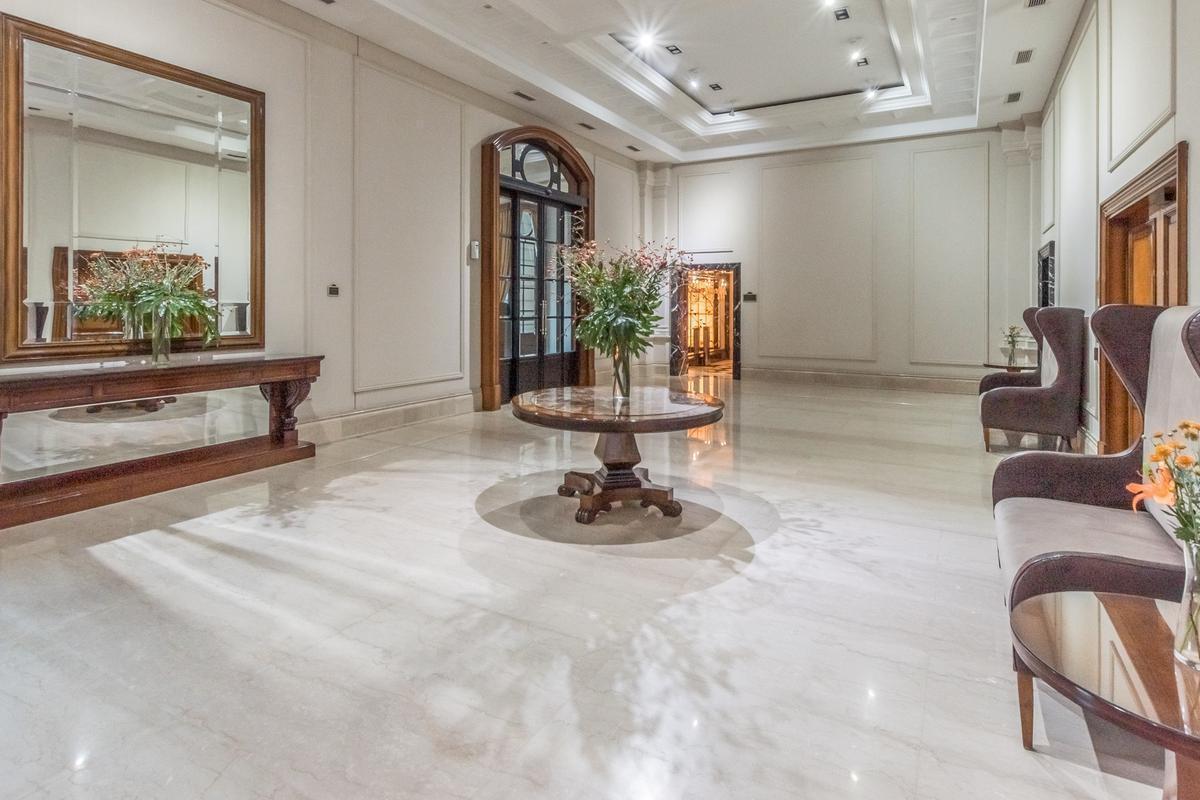 Foto de Venta de Departamento de 5 ambientes en CHATEAU - Puerto Madero, imagen 5