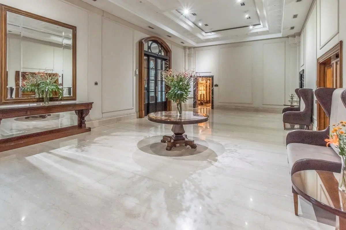 Venta de Departamento de 5 ambientes en CHATEAU - Puerto Madero 5