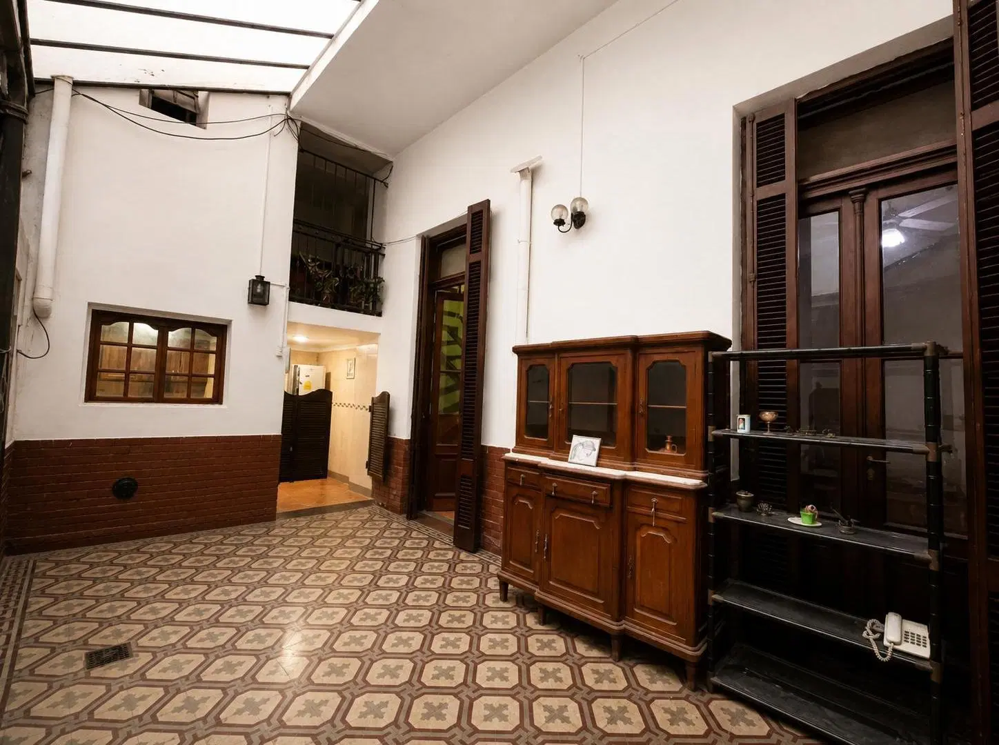 Venta de PH de 3 ambientes con patio y dependencia en Caballito Sur 2