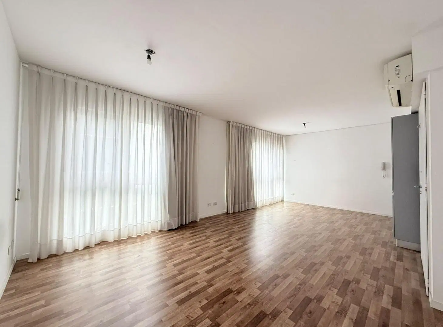 Departamento en alquiler en Quartier Madero con cochera 2