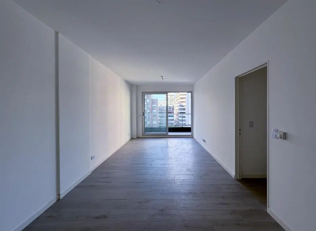 Venta departamento 4 ambientes, al frente, Las Cañitas 5