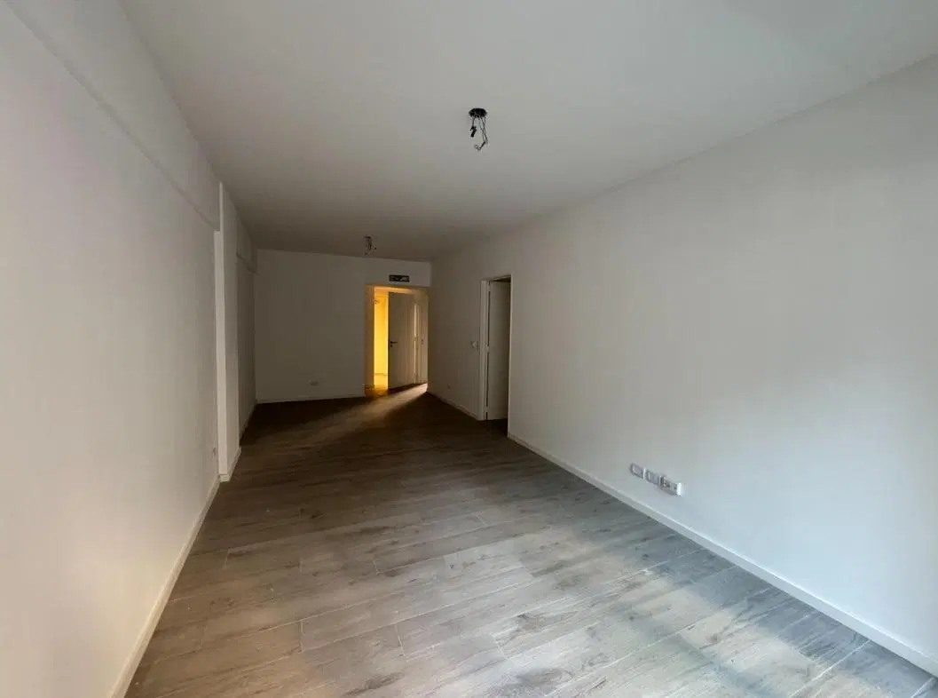 Venta departamento 4 ambientes, al frente, Las Cañitas 2