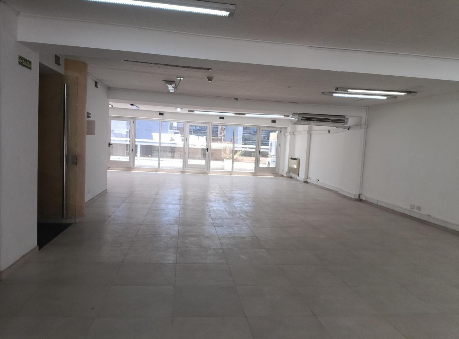Foto de ALQUILER DE OFICINA EN SAN NICOLAS., imagen 2