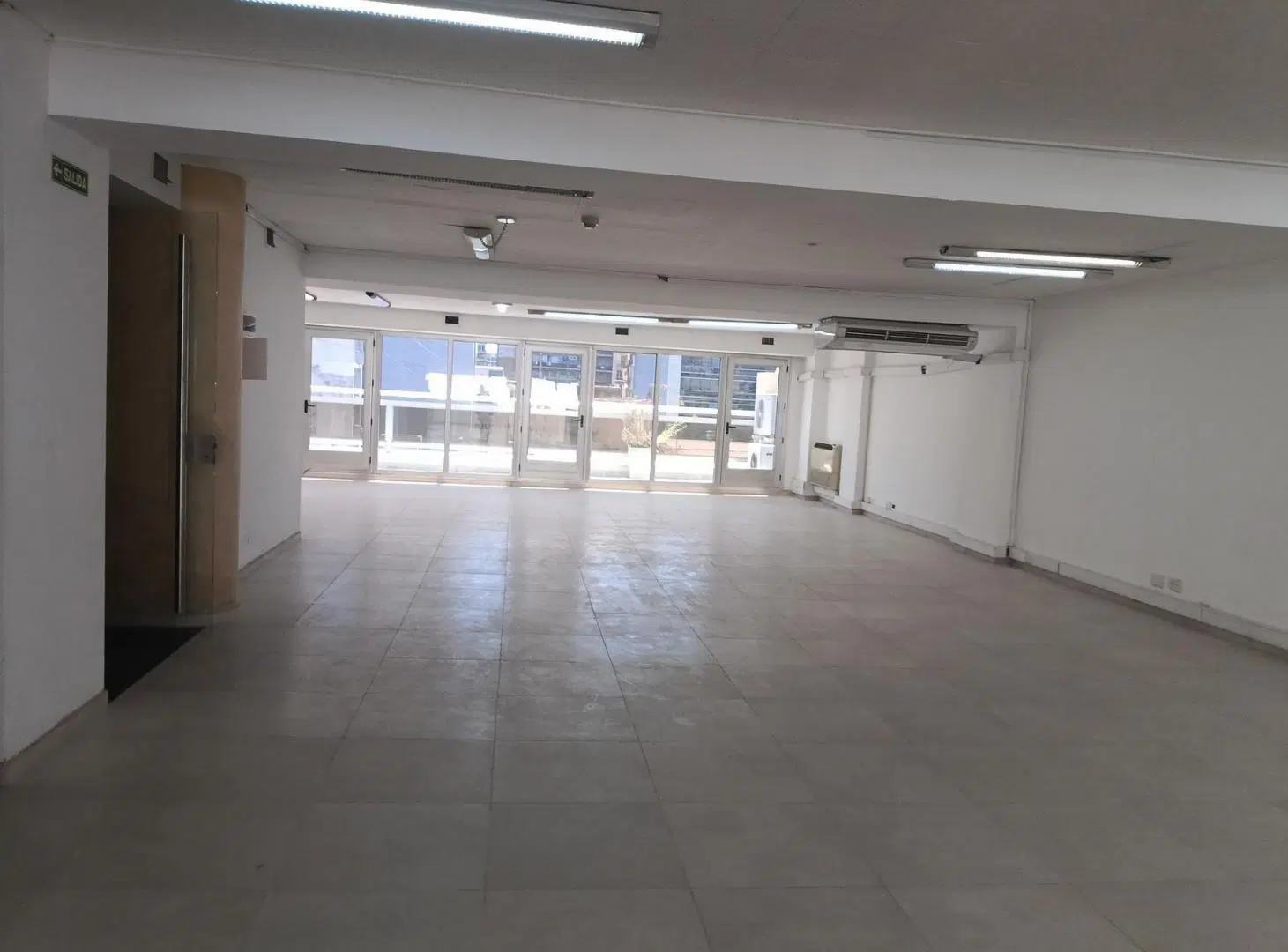 ALQUILER DE OFICINA EN SAN NICOLAS. 2