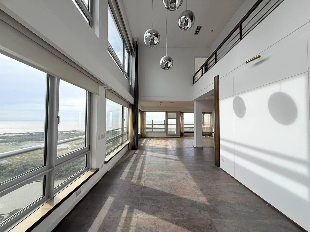 Triplex Penthouse 5 ambientes Terrazas 2 cocheras Le Parc Puerto Madero 2