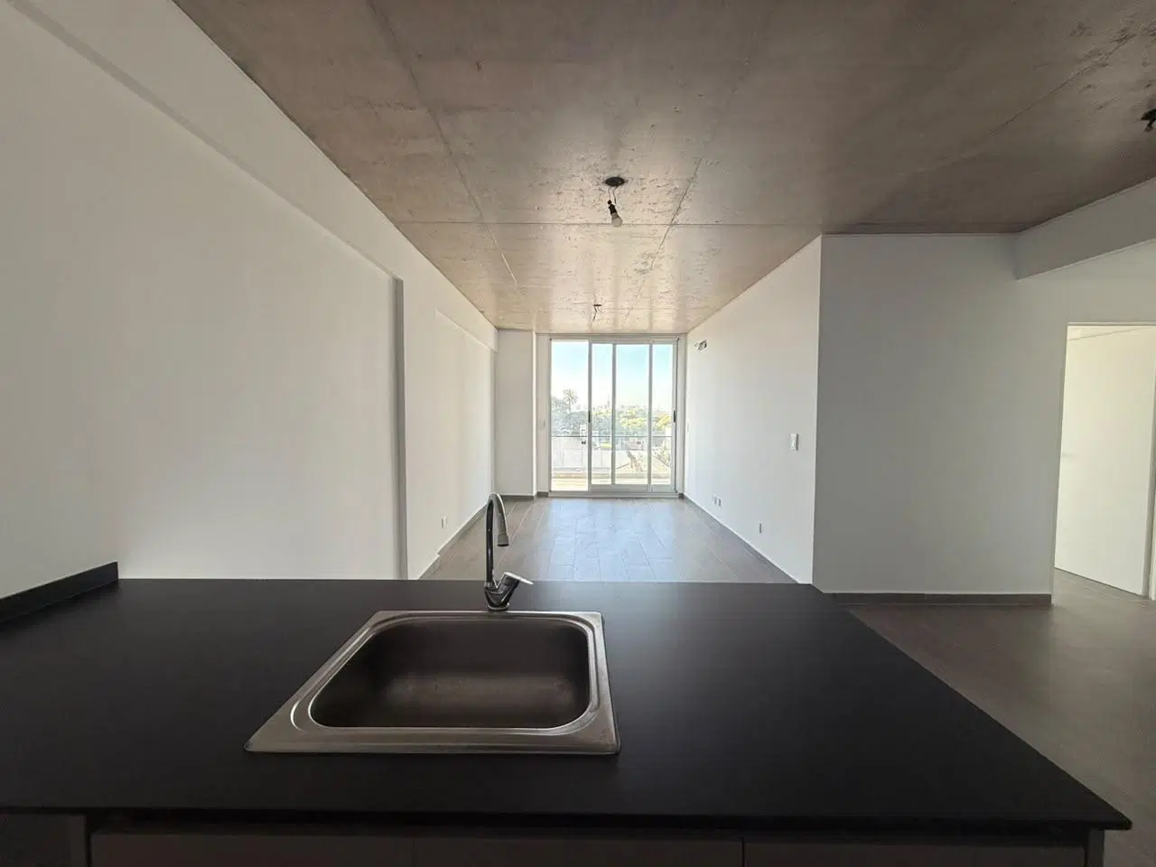 Departamento de 3 ambientes con cochera en alquiler 8