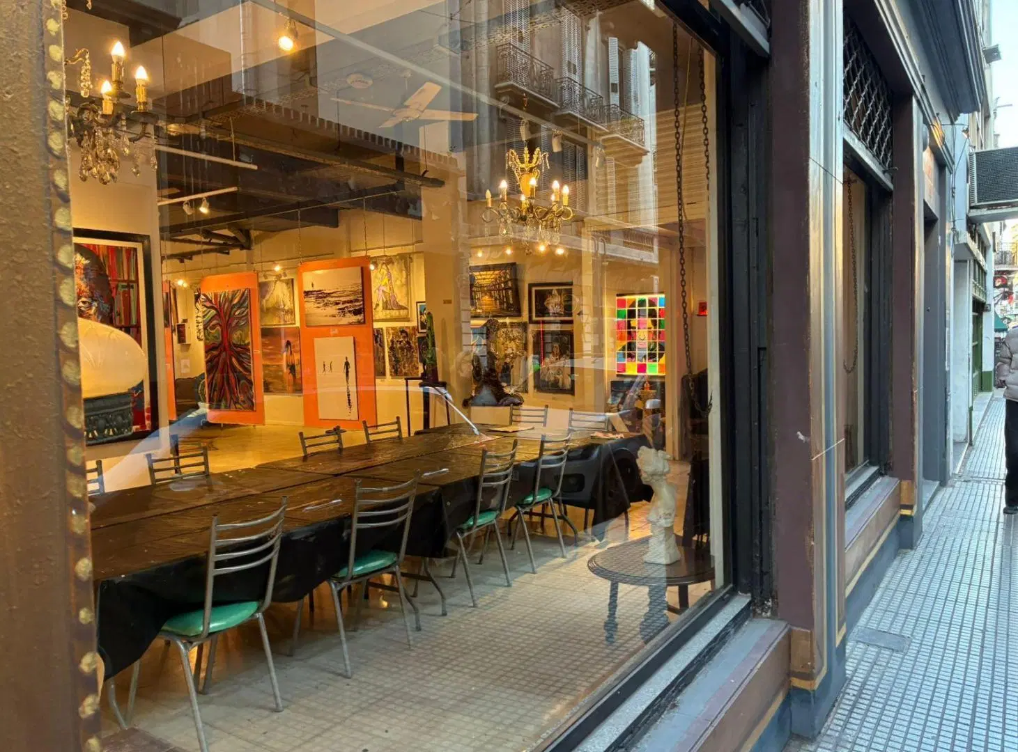 Alquiler Local comercial en San Telmo excelente vidrieras Apto múltiples rubros  refaccionado 8