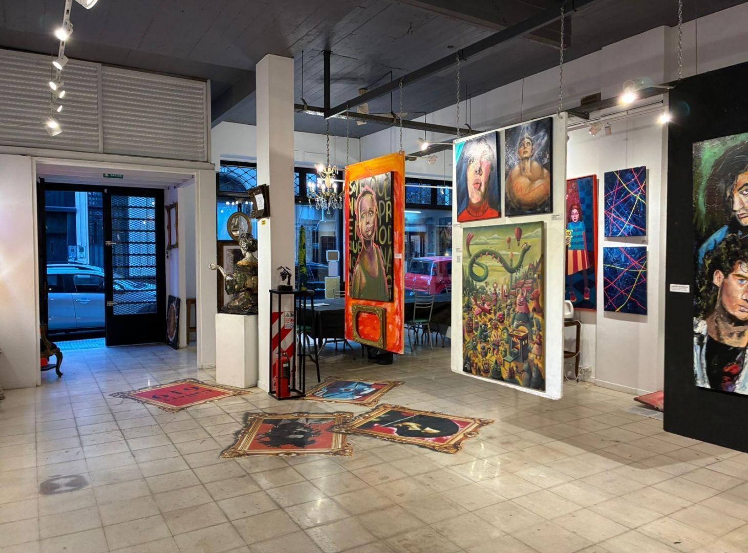 Foto de Alquiler Local comercial en San Telmo excelente vidrieras Apto, imagen 1