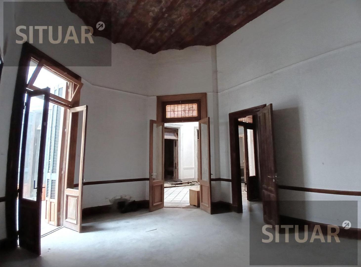 Foto de EXCLUSIVA Casa de 26 Ambientes en Monserrat con terraza, patio, imagen 4