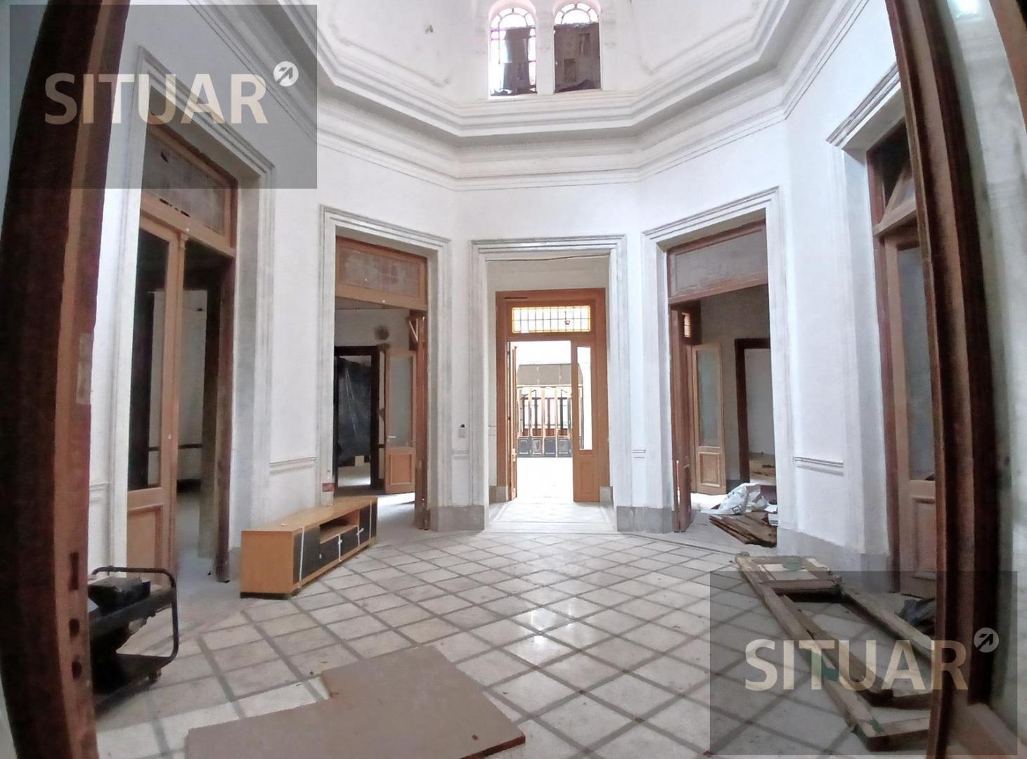 Foto de EXCLUSIVA Casa de 26 Ambientes en Monserrat con terraza, patio, imagen 5